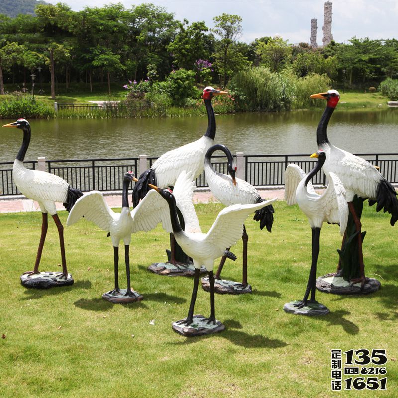 公園景區玻璃鋼仿真仙鶴雕塑 公園景區玻璃鋼仿真仙鶴雕塑