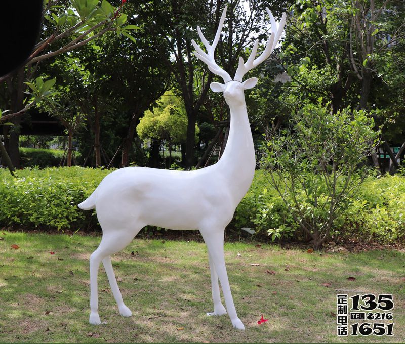 草坪創意玻璃鋼白色梅花鹿雕塑 草坪創意玻璃鋼白色梅花鹿雕塑